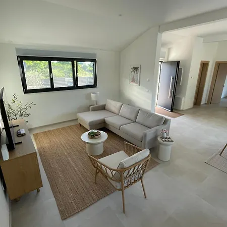Casa Lola Villa *
